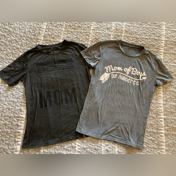 Unbranded Boy Boss Mom Shirts 2 Pack Grey and Dark Gray Women’s Size Small - Picture 1 of 4